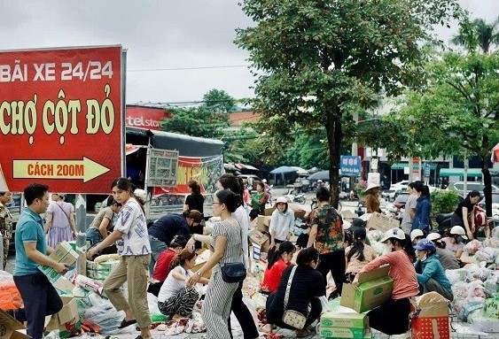 Thanh Hoá: Quyên góp, ủng hộ đồng bào bị bão lụt