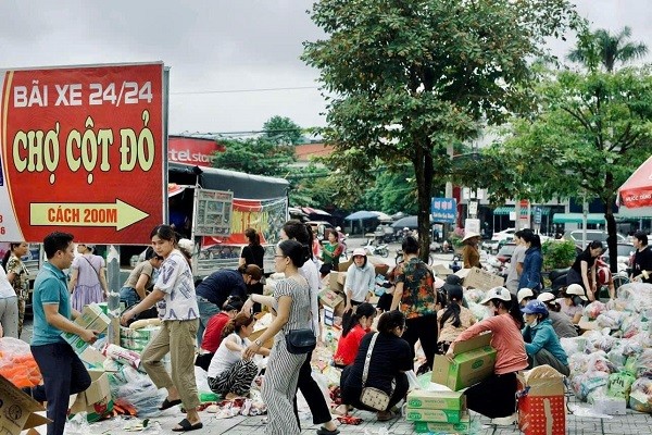 Thanh Hoá: Quyên góp, ủng hộ đồng bào bị bão lụt