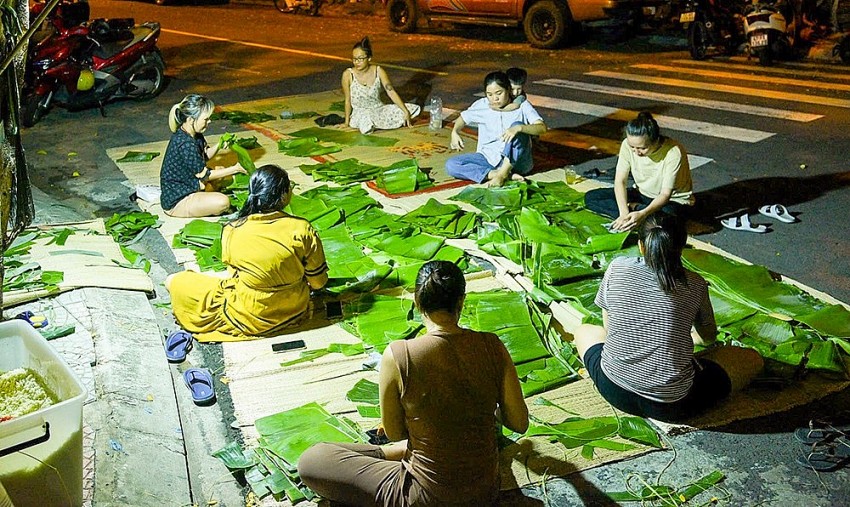 trong và sau cơn bão, chúng ta có thể cảm nhận được, đó là tình người, đó là nghĩa đồng bào trong cơn hoạn nạn