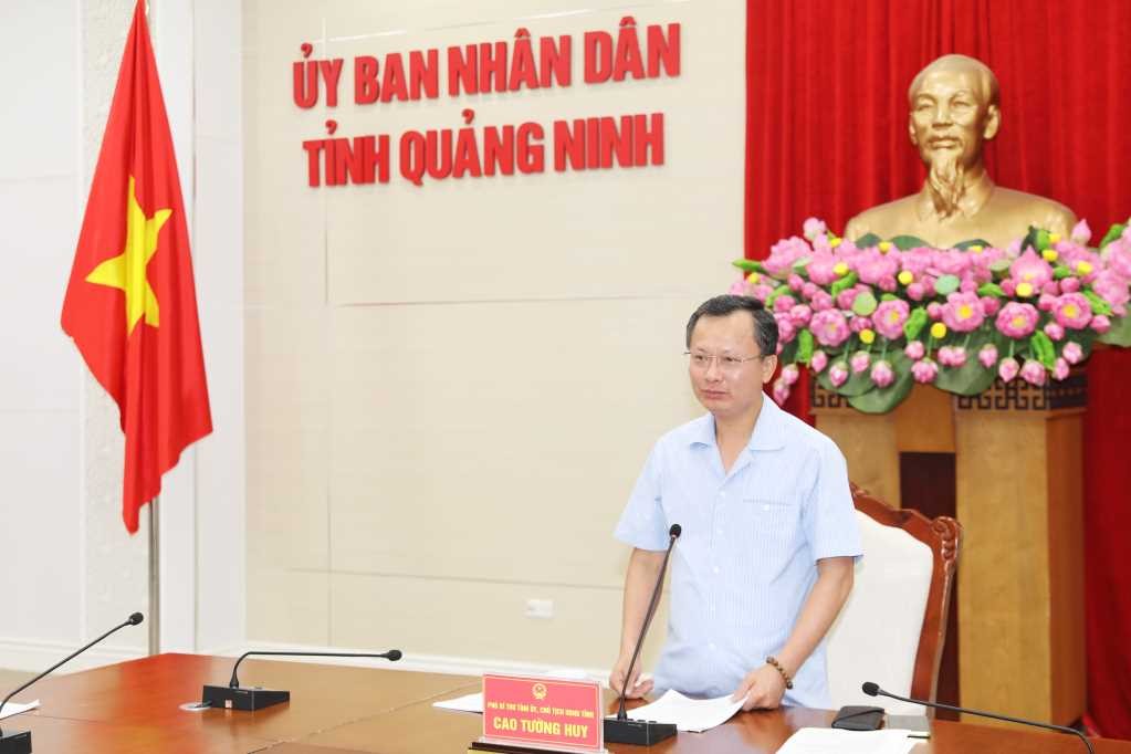 Ông Cao Tường Huy, Chủ tịch UBND tỉnh chủ trì buổi làm việc