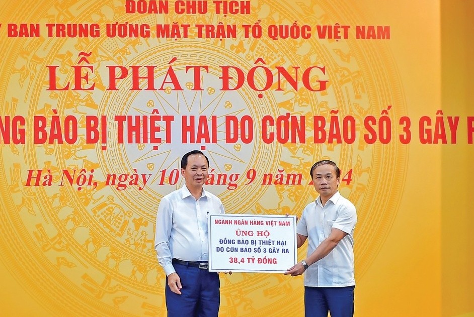 Ngành ngân hàng chung tay khắc phục hậu quả bão lũ số 3 gây ra