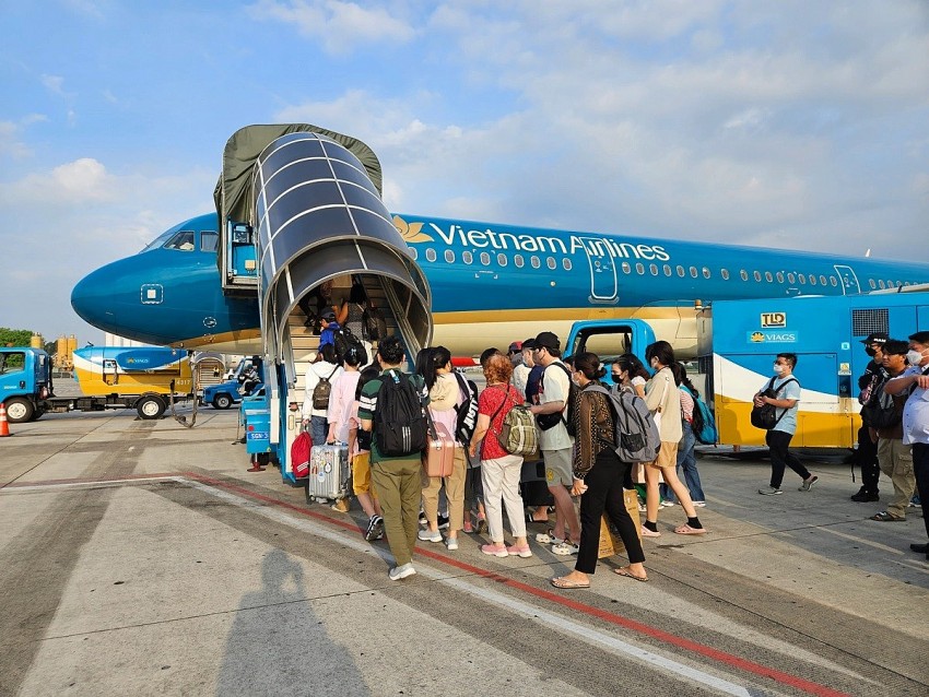 Vietnam Airlines chính thức mở bán lần đầu 1,5 triệu chỗ dịp Tết Nguyên đán 2025