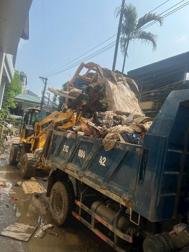 Liên minh HTX tỉnh Yên Bái chia sẻ khó khăn với người dân bị thiệt hại bởi bão số 3