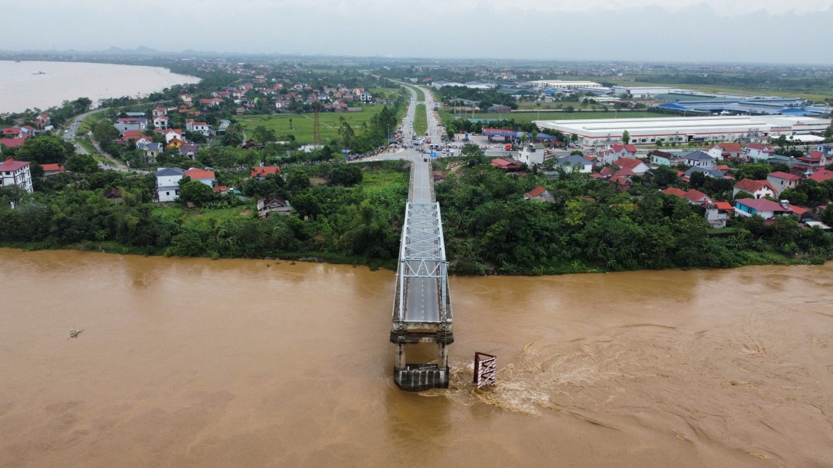 Giám định nguyên nhân và phân định trách nhiệm của tổ chức, cá nhân liên quan đến vụ sập cầu Phong Châu