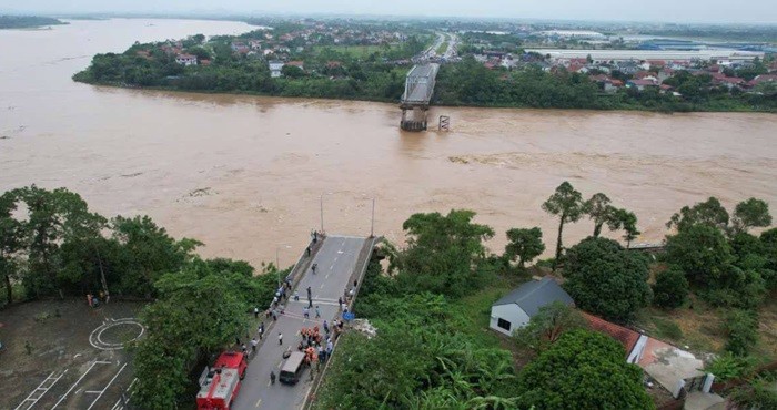 Khi cơn bão đi qua...