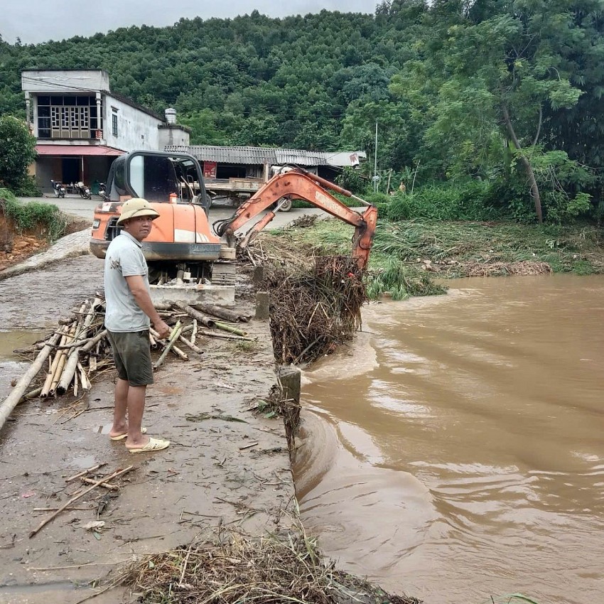 Doanh nghiệp Tuyên Quang dốc sức giúp dân khắc phục hậu quả bão Yagi