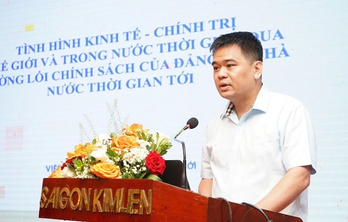 TS. Phí Vĩnh Tường - Viện trưởng Viện Kinh tế và Chính trị thế giới thuộc Viện Hàn lâm Khoa học xã hội Việt Nam 