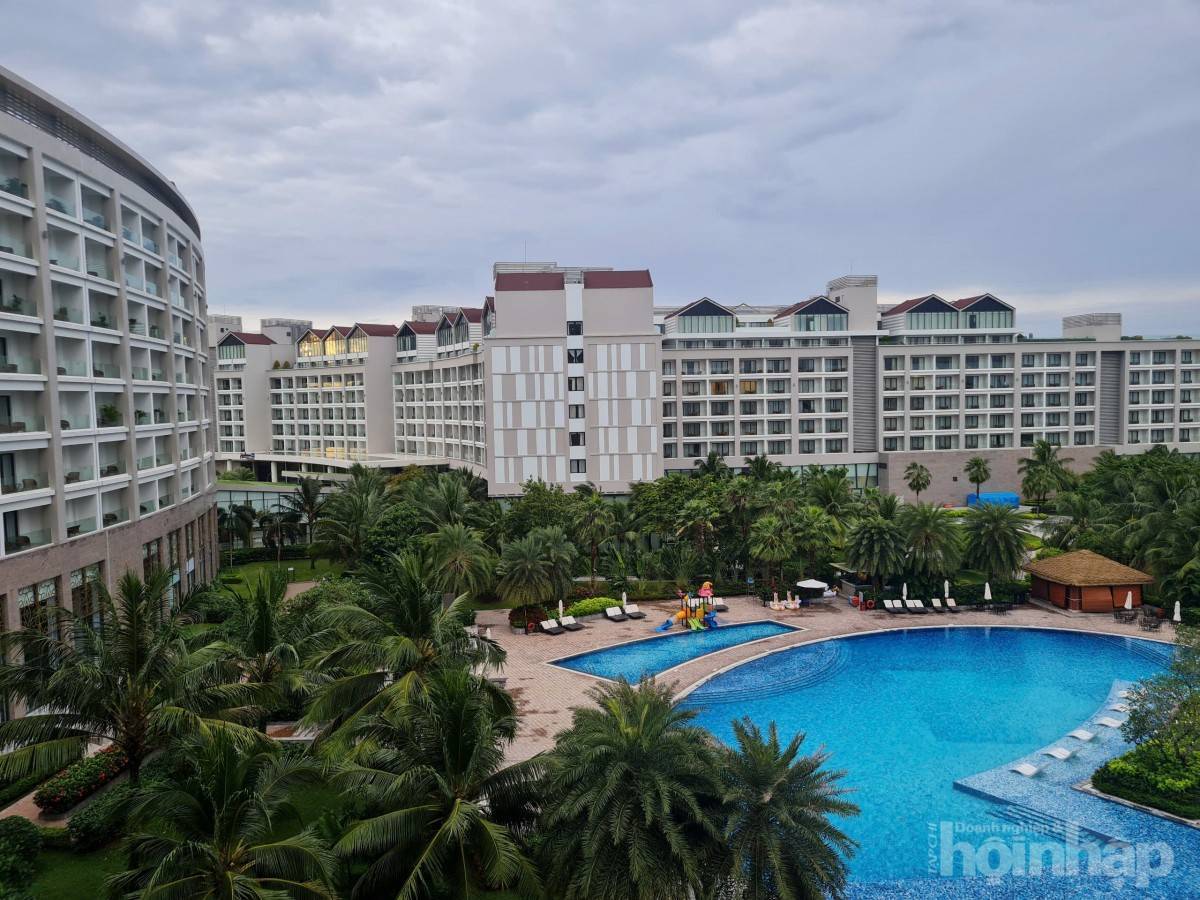 Giải bài toán nhu cầu nhà ở từ cả ba phía