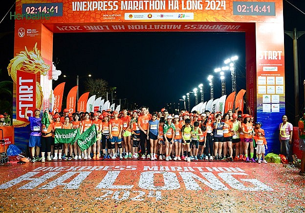 Herbalife Việt Nam tiếp tục là nhà tài trợ dinh dưỡng cho VnExpress Marathon Hạ Long 2024