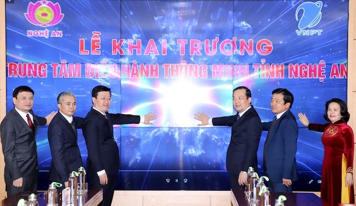 Lễ khai trương Trung tâm điều hành thông minh tỉnh Nghệ An