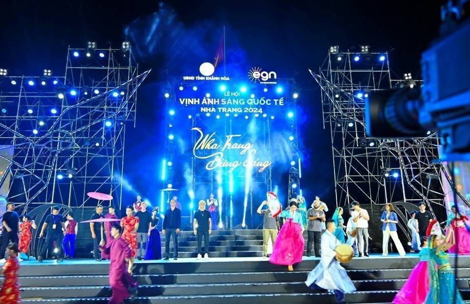 Du lịch Khánh Hòa khởi sắc - khách lưu trú cán mốc 9 triệu lượt