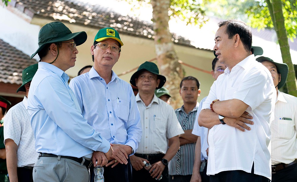 Chủ tịch tỉnh An Giang Hồ Văn Mừng kiểm tra tình hình phát triển du lịch tại Núi Cấm