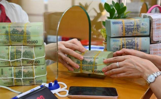 Lãi suất ngân hàng ngày 20/8/2026: Tiền gửi dài hạn tiếp tục được săn đón