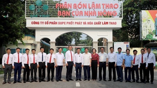 Phú Thọ: Chủ tịch UBND tỉnh thăm, chúc mừng các doanh nghiệp nhân Ngày Doanh nhân Việt Nam