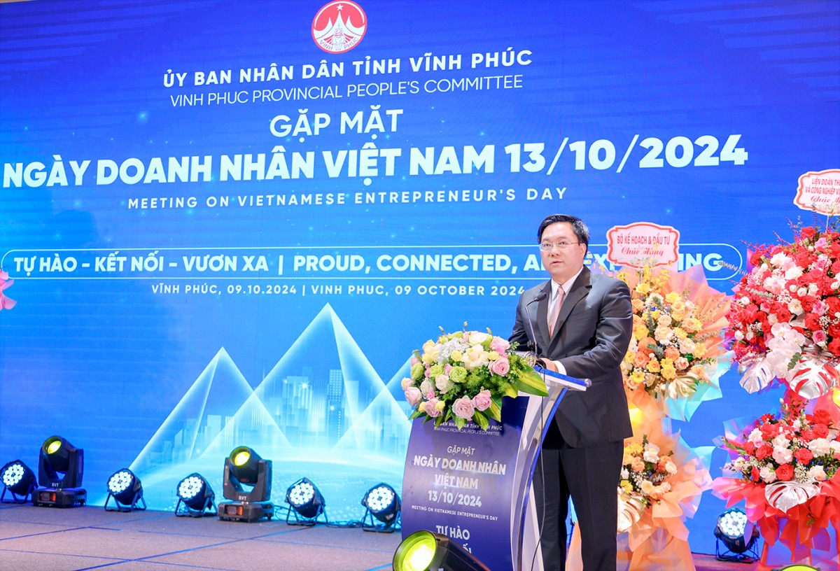 Tôn vinh tinh thần của cộng đồng doanh nghiệp, doanh nhân