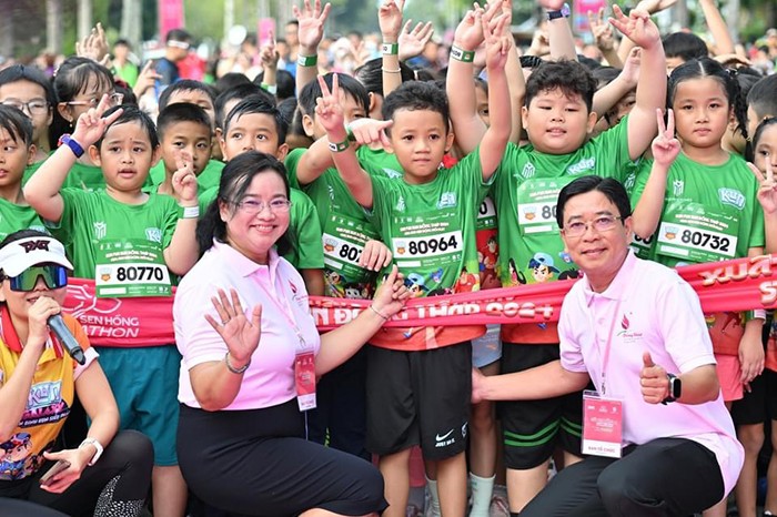 Ấn tượng với 10.000 vận động viên tham gia Giải Marathon Đất Sen hồng – Đồng Tháp 2024 Cúp Masterise Homes