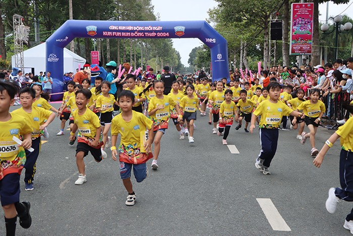 Ấn tượng với 10.000 vận động viên tham gia Giải Marathon Đất Sen hồng – Đồng Tháp 2024 Cúp Masterise Homes