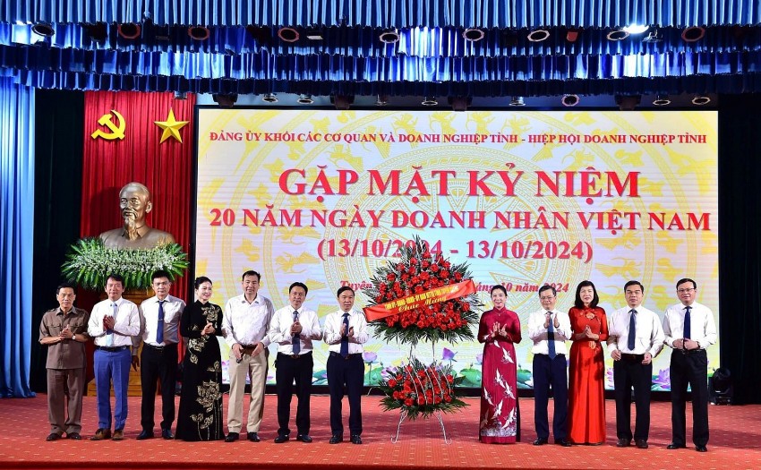 Tuyên Quang: Tổ chức gặp mặt kỷ niệm 20 năm Ngày Doanh nhân Việt Nam (13/10/2004 - 13/10/2024)