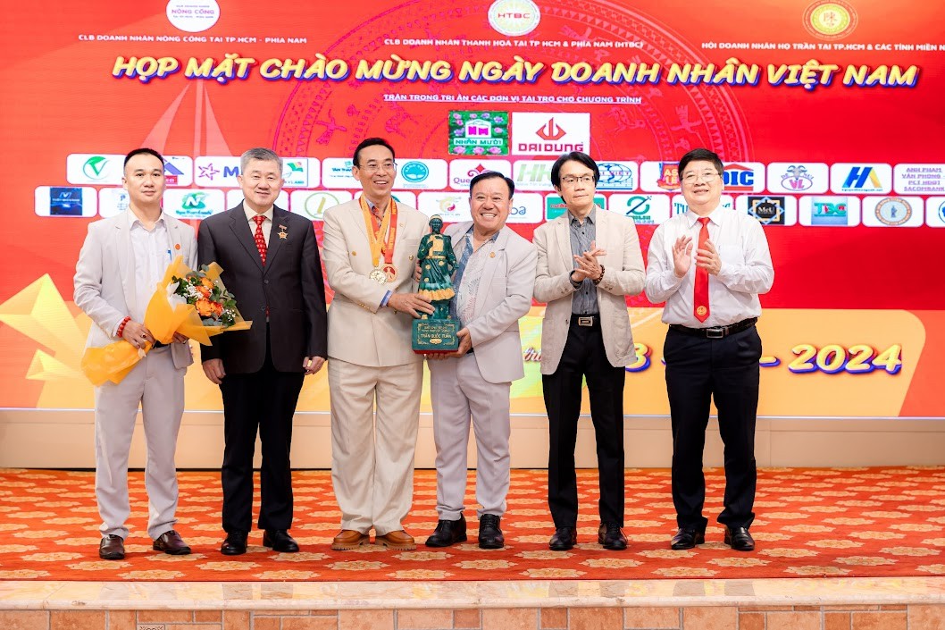 Hội Doanh nhân họ Trần và DN Thanh Hóa KV phía Nam họp mặt kỷ niệm ngày Doanh nhân VN