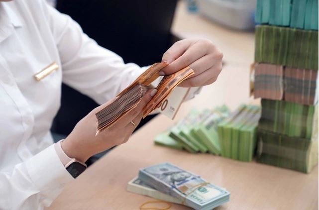 Lãi suất ngân hàng ngày 4/6/2026: Nhiều nhà băng đồng loạt giảm mạnh