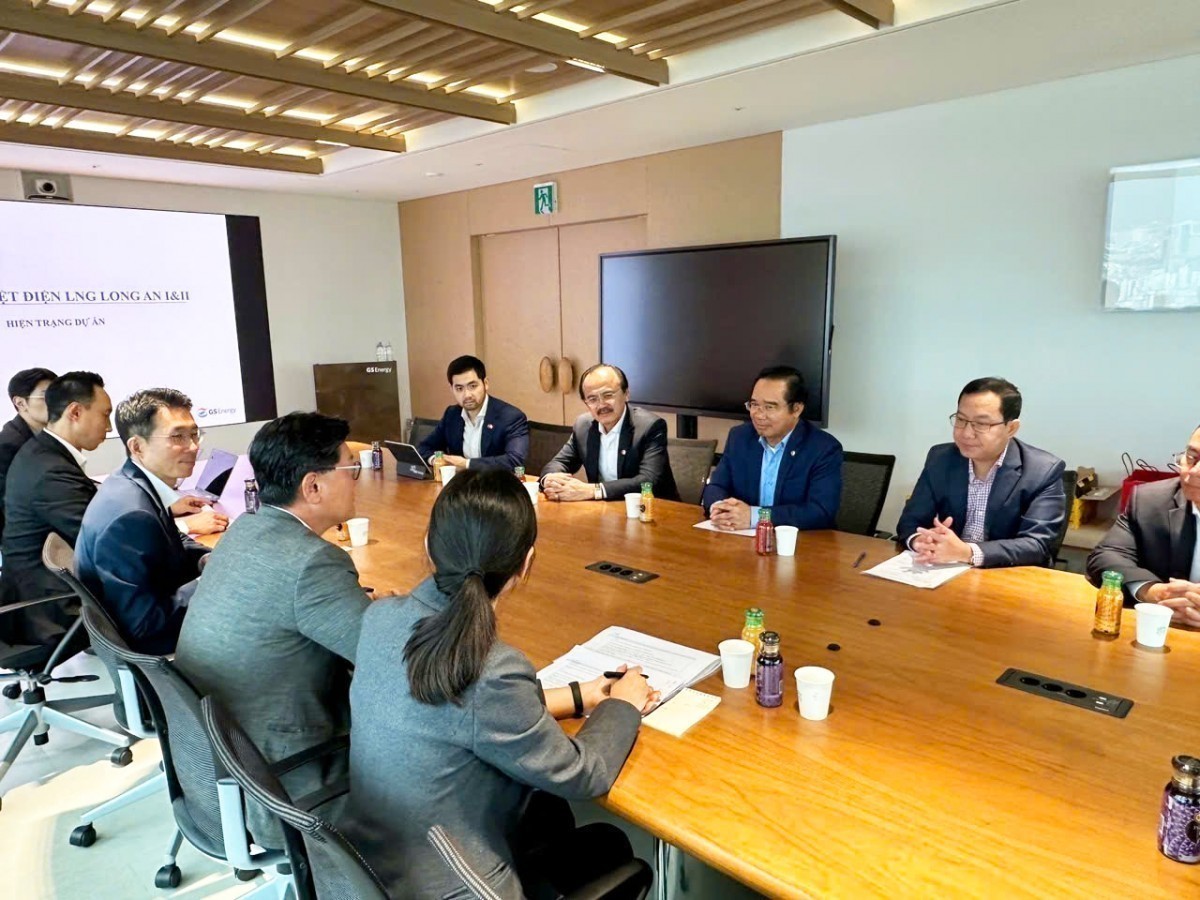 Đoàn công tác tỉnh Long An làm việc với GS Energy thúc đẩy tiến độ triển khai dự án Nhà máy điện LNG tại Long An Đoàn công tác tỉnh Long An làm việc với GS Energy thúc đẩy tiến độ triển khai dự án Nhà máy điện LNG tại Long An