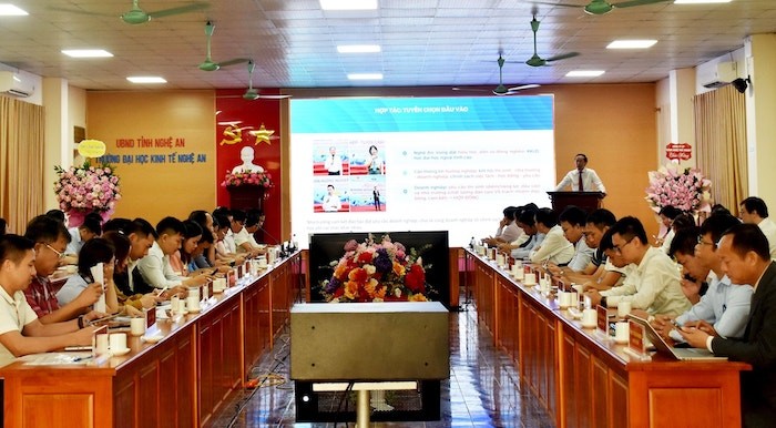 Hội thảo khoa học “Doanh nghiệp và Trường Đại học Kinh tế Nghệ An hợp tác cùng phát triển”