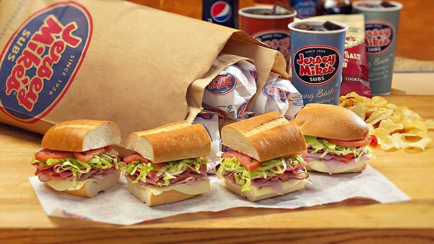 Hành trình lập nghiệp của ông chủ chuỗi đồ ăn nhanh Jersey Mike's