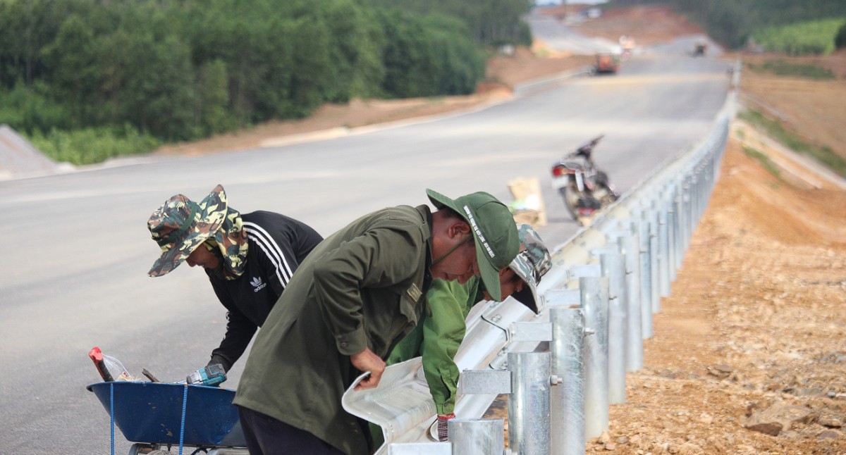 Quảng Trị: Đẩy nhanh tiến độ cao tốc Vạn Ninh - Cam Lộ trước mùa mưa