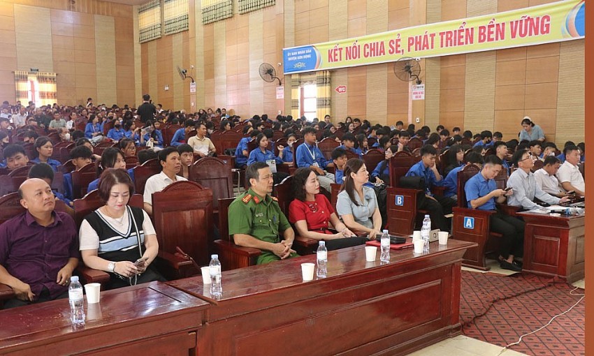 Bắc Giang: Hơn 1 nghìn lao động tham gia Ngày hội việc làm tại huyện Sơn Động