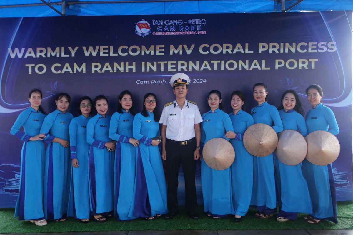 Đón tàu biển quốc tế CORAL PRINCESS đến Cảng Quốc tế Cam Ranh