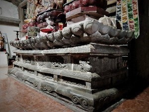 Phú Thọ: Cần bảo vệ Bảo vật Quốc gia Bàn thờ Phật bằng đá tại chùa Phổ Quang