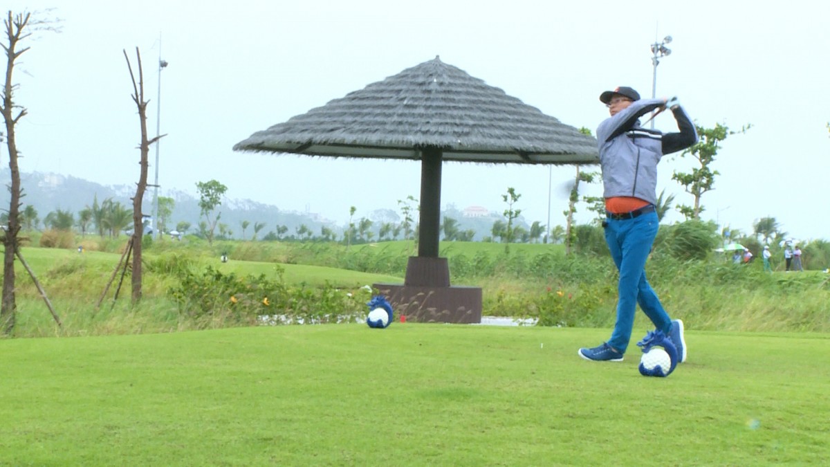 Giải golf VINASME Championship Cúp SHB 2024: Các doanh nhân thăng hoa cùng những cú swing đẳng cấp