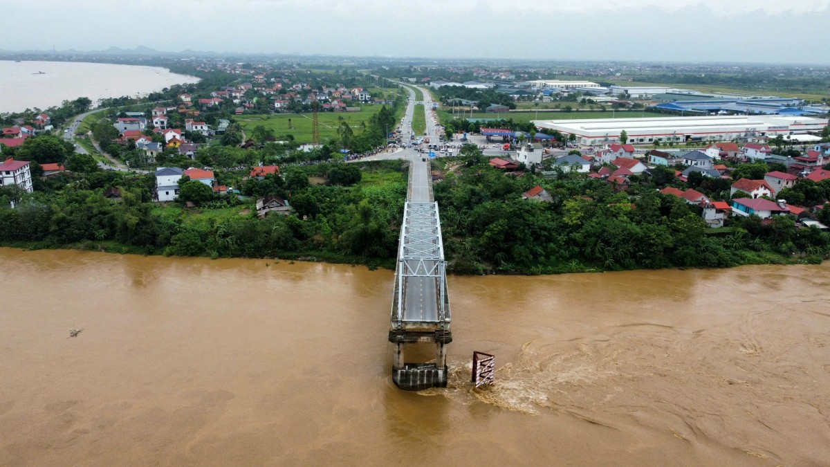 Dự toán gần 8,5 tỷ đồng cho phương án phá dỡ phần còn lại của cầu Phong Châu