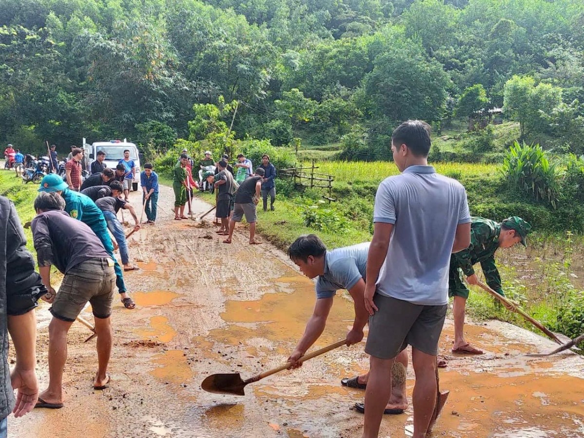 Quảng Trị: Lực lượng công an và lực lượng vũ trang kịp thời hỗ trợ người dân trước ảnh hưởng của bão số 6