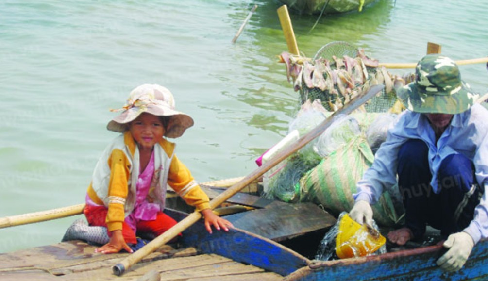 Tây Ninh: Nghiêm cấm khai thác thủy sản trên hồ Dầu Tiếng trong 30 ngày