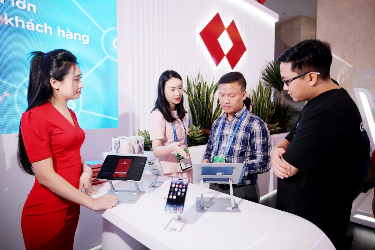 Techcombank tạo dấu ấn tại Smart Banking 2024: giải pháp ngân hàng số “vượt trội”