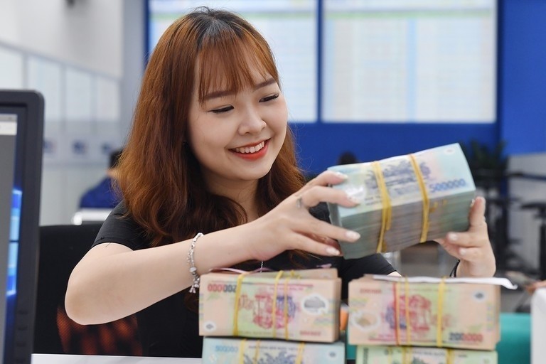 Lãi suất ngân hàng ngày 7/5/2026: Cuộc đua huy động vốn tiếp tục phân hóa mạnh