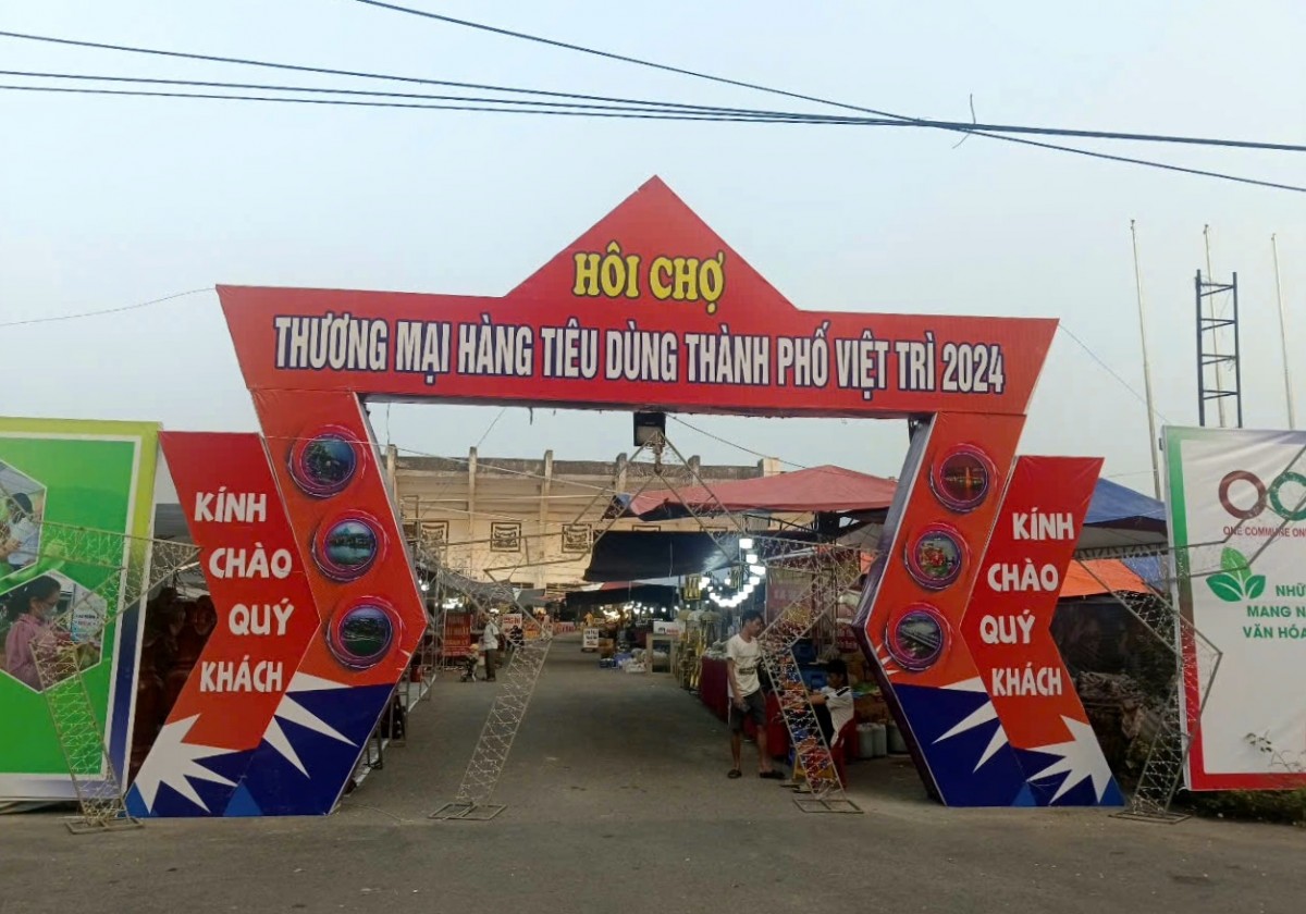 Phú Thọ: 80 doanh nghiệp tham gia Hội chợ Thương mại hàng tiêu dùng