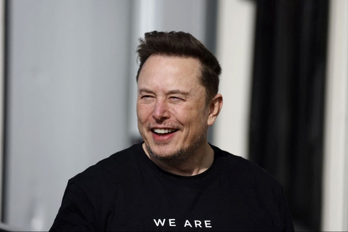 Elon Musk chia sẻ về tham vọng ra mắt điện thoại Tesla