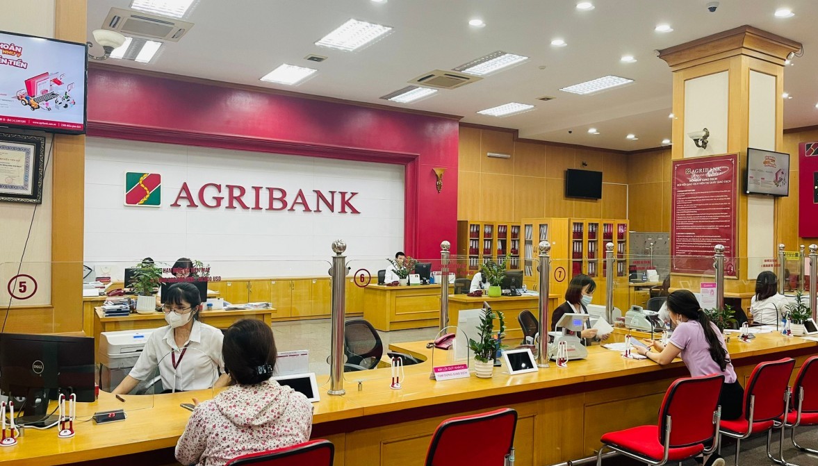 Lãi suất ngân hàng 12/11: Agribank tiếp tục dẫn đầu nhóm Big4