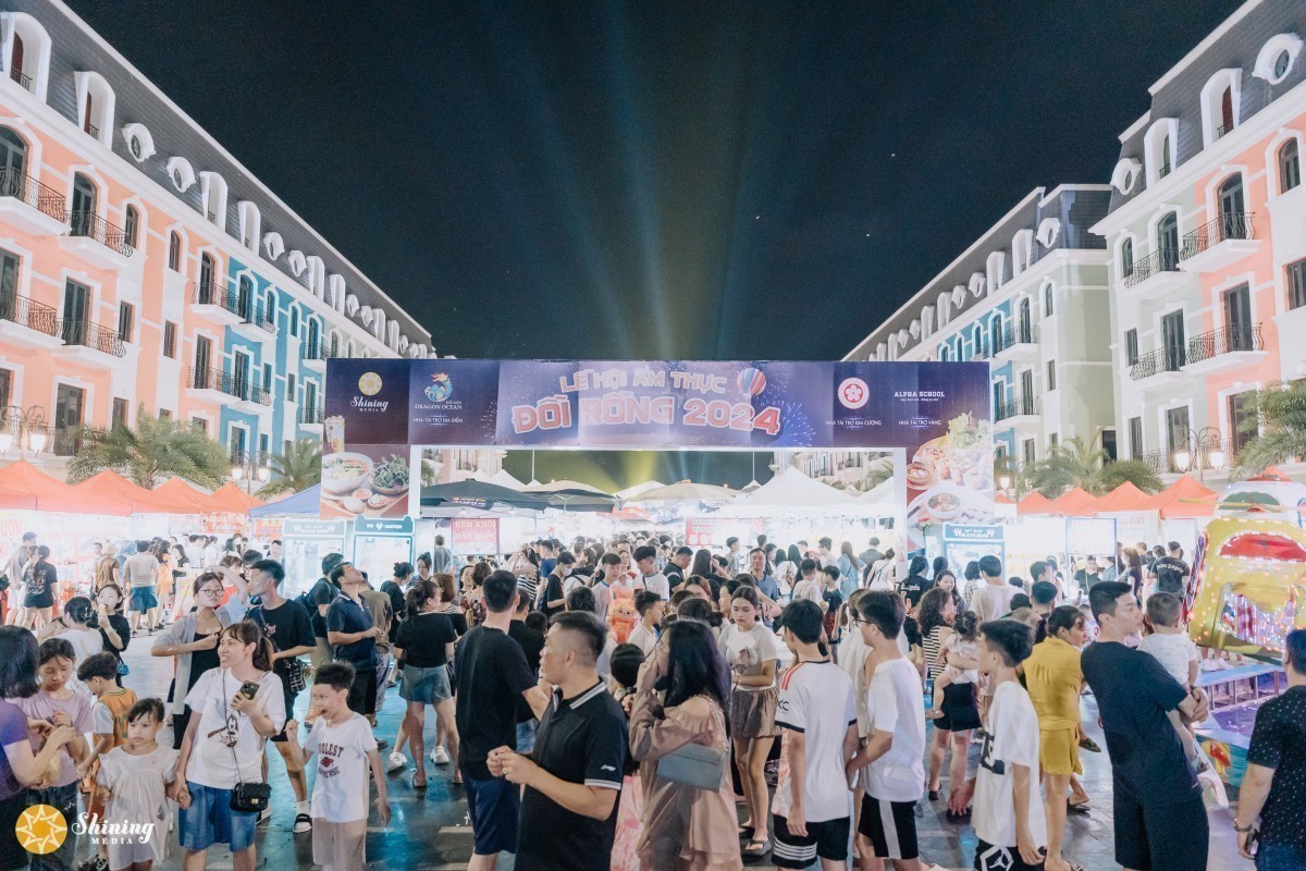 Lễ hội ẩm thực Đồi Rồng dịp nghỉ lễ 30/4/2024 - 01/5/2024 (Nguồn: Shining Media) Lễ hội ẩm thực Đồi Rồng dịp nghỉ lễ 30/4/2024 - 01/5/2024 (Nguồn: Shining Media)