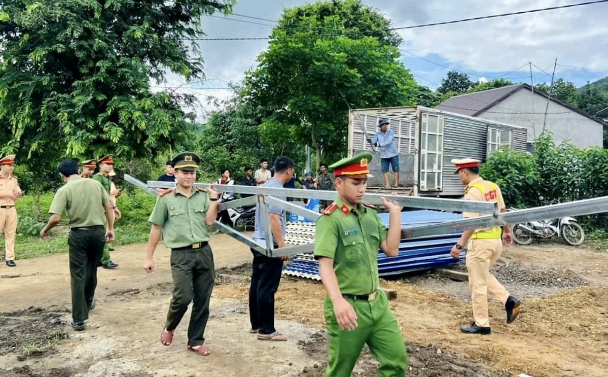 Công an Quảng Trị chung tay xây dựng nhà ở cho người nghèo