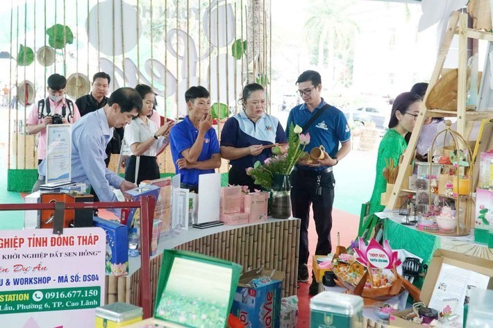 Trong những ngày diễn ra sự kiện có nhiều hoạt động ý nghĩa, kết nối nguồn lực các doanh nghiệp và thị trường nhằm hỗ trợ phát triển những sản phẩm, dự án khởi nghiệp