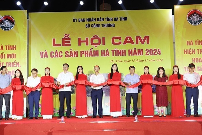 Khai mạc Lễ hội Cam và các sản phẩm Hà Tĩnh năm 2024