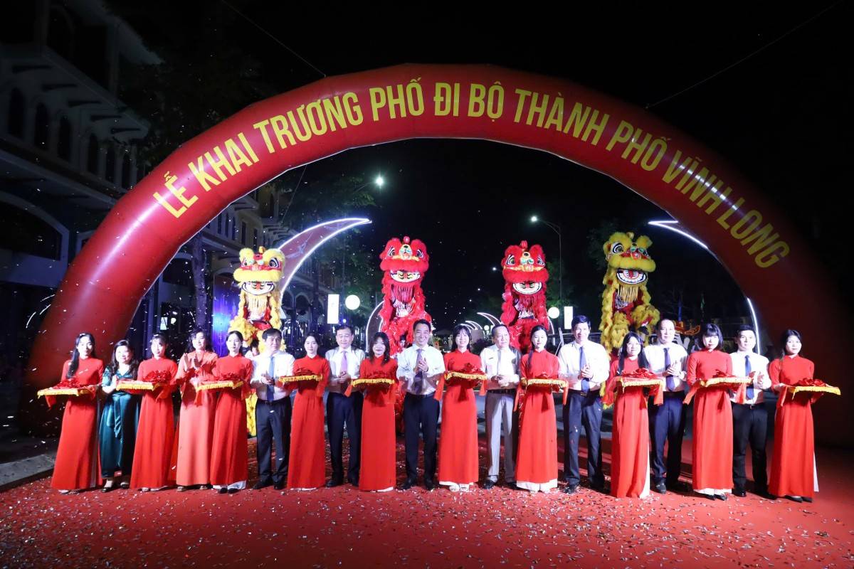 Khai mạc Festival Gạch gốm đỏ - Kinh tế xanh tỉnh Vĩnh Long