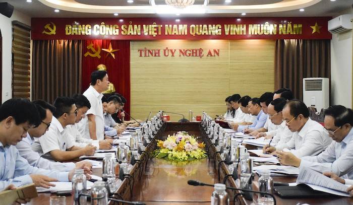Đoàn công tác của Ban Kinh tế Trung ương làm việc với Tỉnh uỷ Nghệ An về kết quả triển khai Nghị quyết số 50-NQ/TW ngày 20/8/2019 của Bộ Chính trị về định hướng hoàn thiện thể chế chính sách, nâng cao chất lượng hiệu quả hợp tác đầu tư nước ngoài đến năm 2030