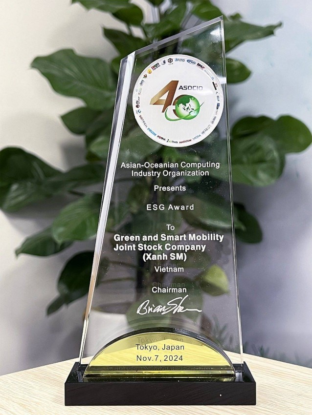 Xanh SM nhận giải thưởng ESG tại ASOCIO 2024 cho nỗ lực kiến tạo giao thông xanh và phát triển bền vững