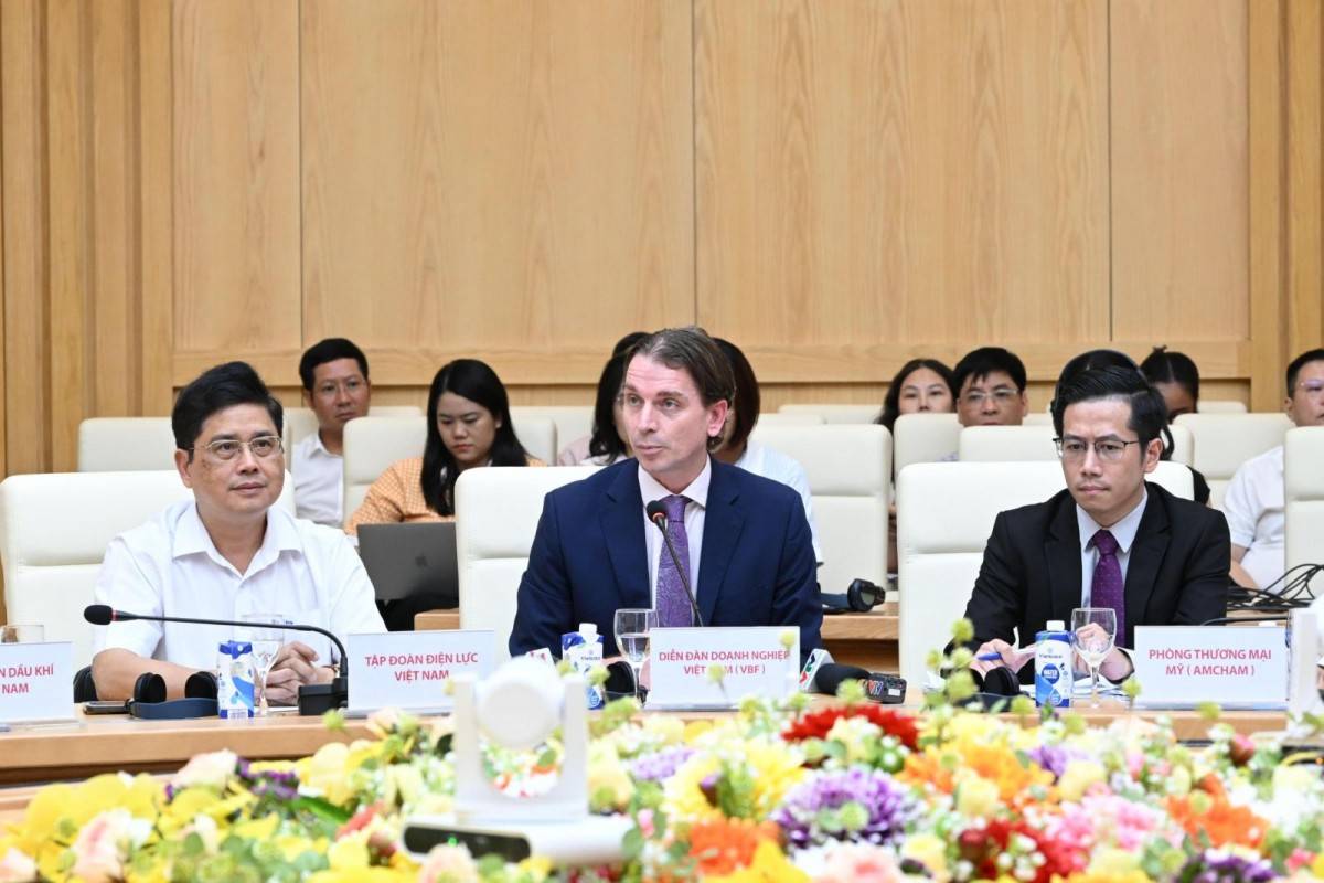 Việt Nam trước cơ hội phát triển năng lượng tái tạo Việt Nam trước cơ hội phát triển năng lượng tái tạo