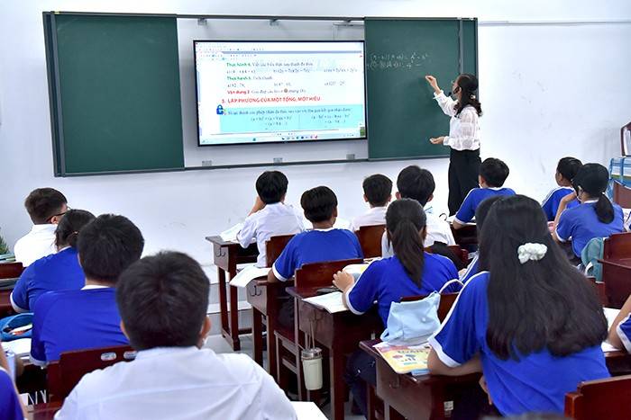 Giảng dạy số hóa được áp dụng tại Trường Trung học cơ sở Kim Hồng, thành phố Cao Lãnh Giảng dạy số hóa được áp dụng tại Trường Trung học cơ sở Kim Hồng, thành phố Cao Lãnh