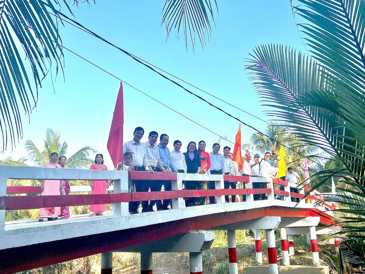 HREC: Khánh thành 2 cầu dân sinh ở Vĩnh Long và Bến Tre trị giá trên 02 tỷ đồng